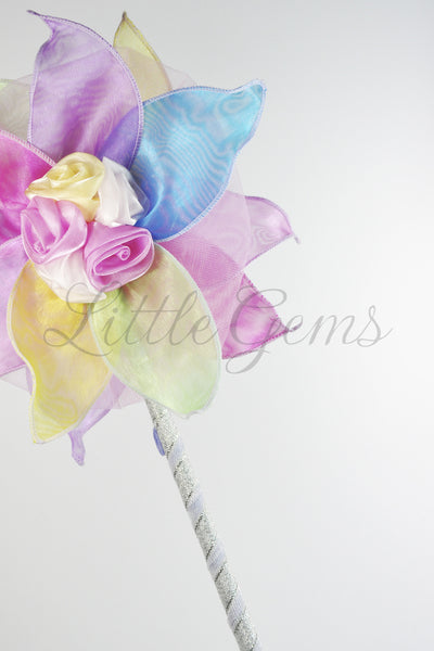 Wand Iris Rainbow